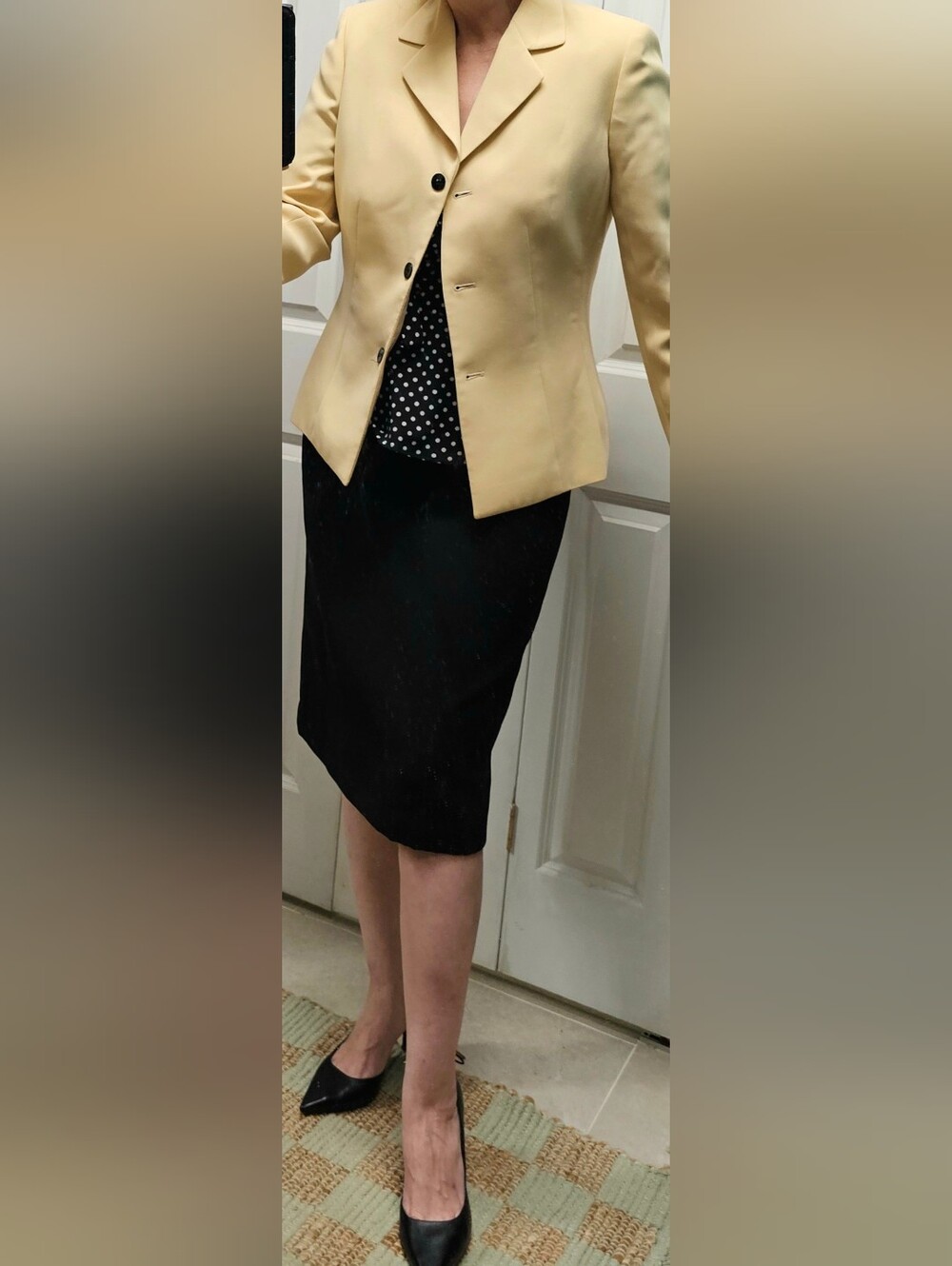Le Suit Pale Yellow Tailored Blazer And Skirt Suit 8